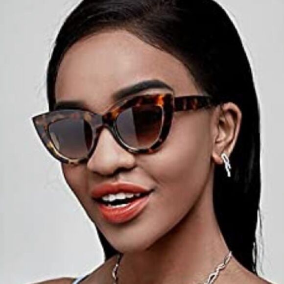 Large Cat Eye Sunglasses  - Picture 1 of 4
